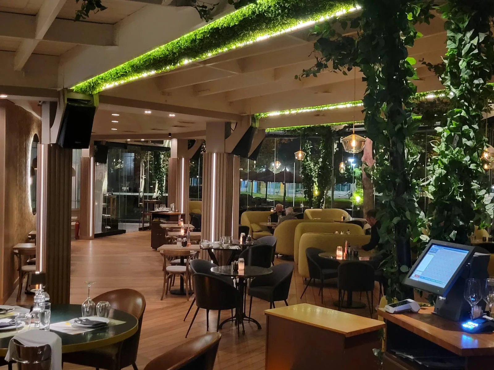 Notos — Hospitality Lighting, Voula (photo 3)